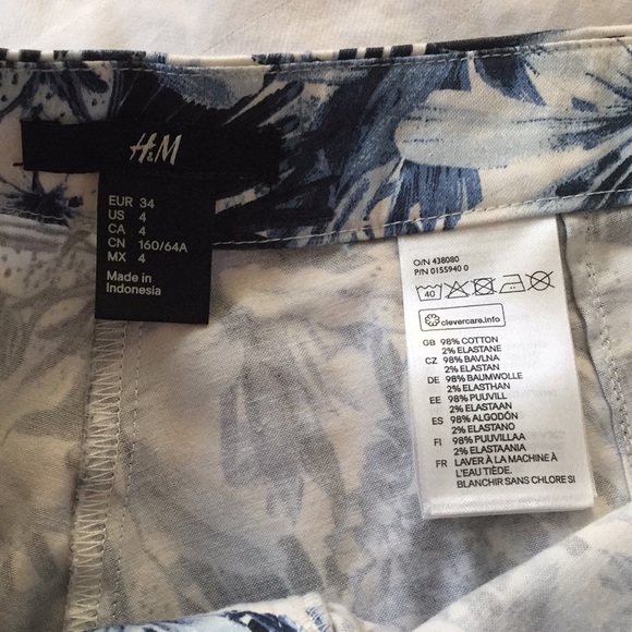 Patterned Shorts - Picture 5 of 5